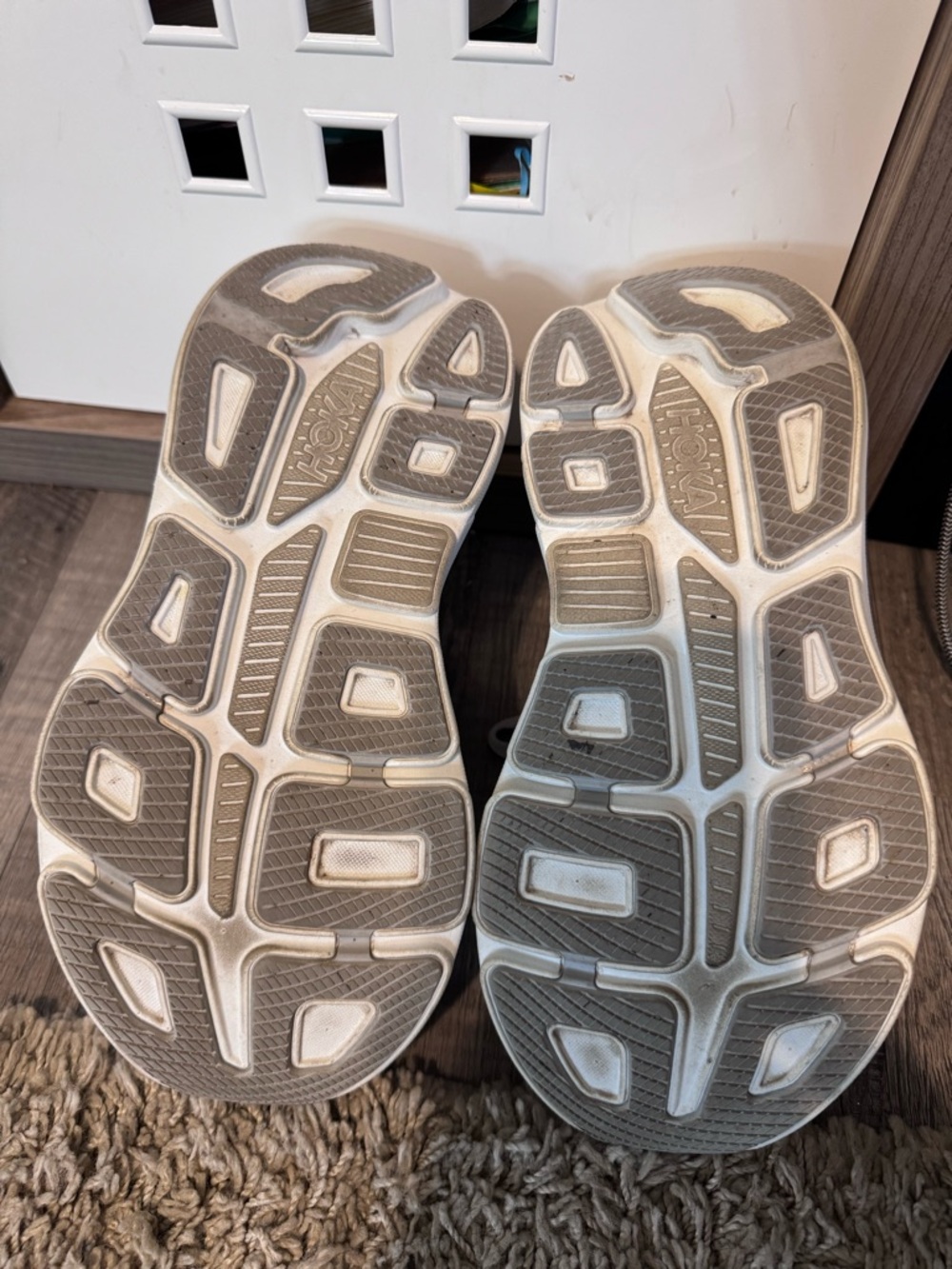 HOKA Bondi 9 Size 7D Athletic Running Sneakers - Picture 5 of 7